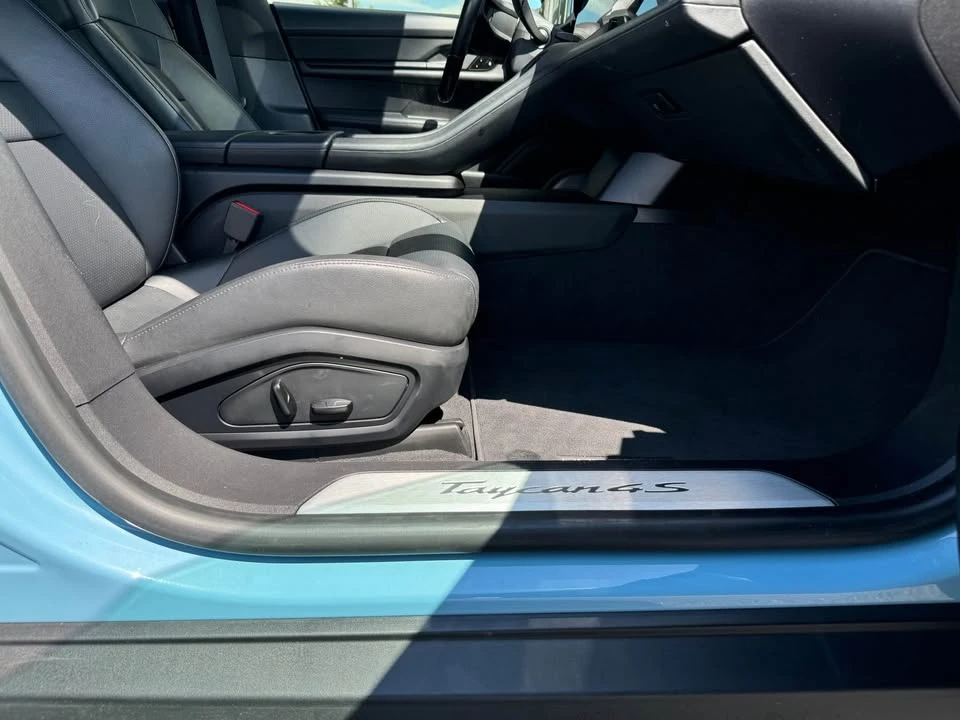 2020 Porsche Taycan 4S - Image 15 of 20