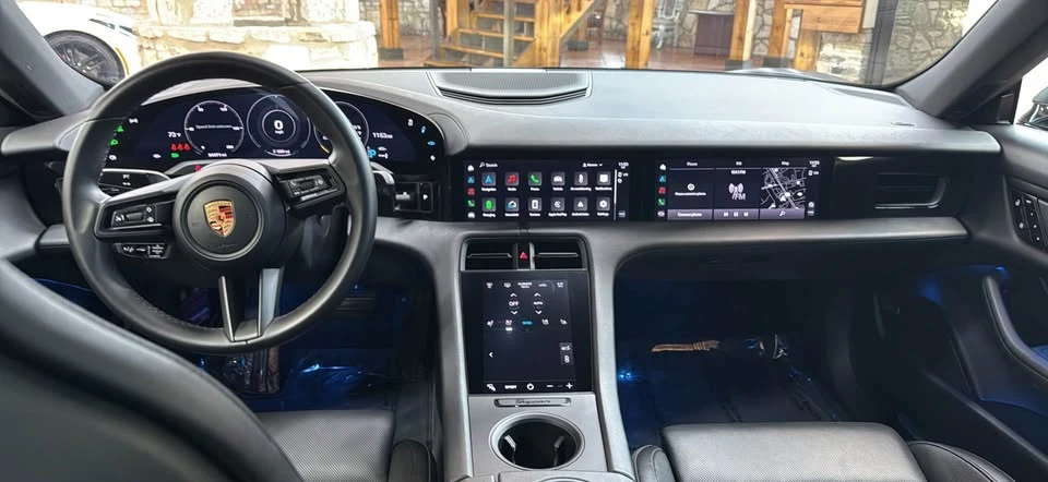 2020 Porsche Taycan 4S - Image 5 of 8