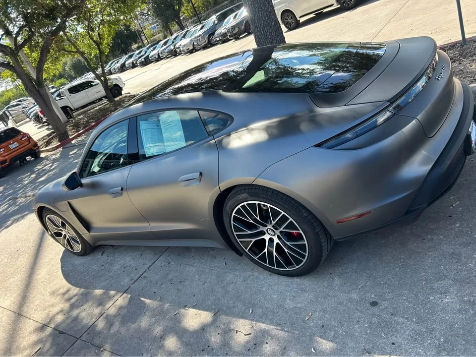 2020 Porsche Taycan 4S - Image 5 of 8