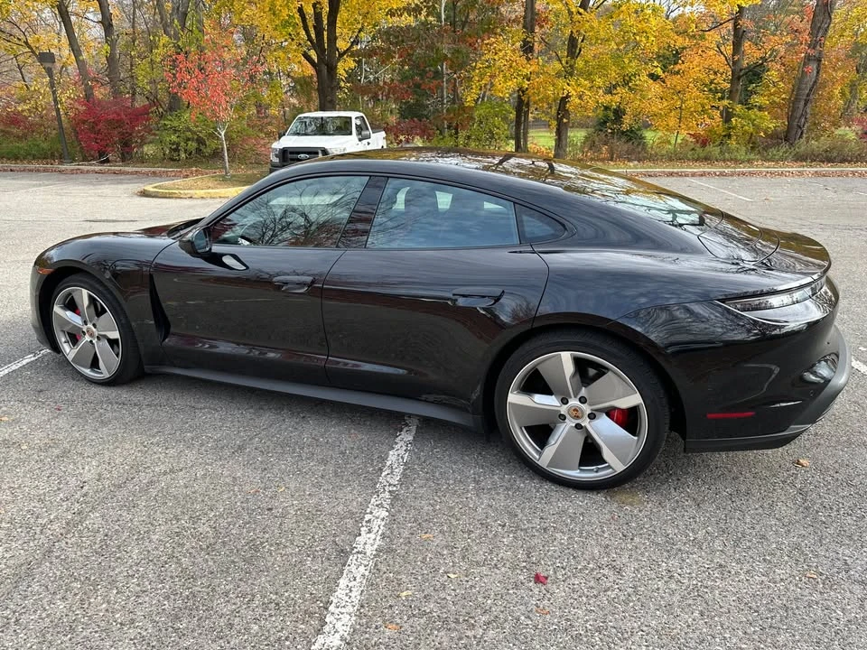 2020 Porsche Taycan 4S - Image 4 of 8