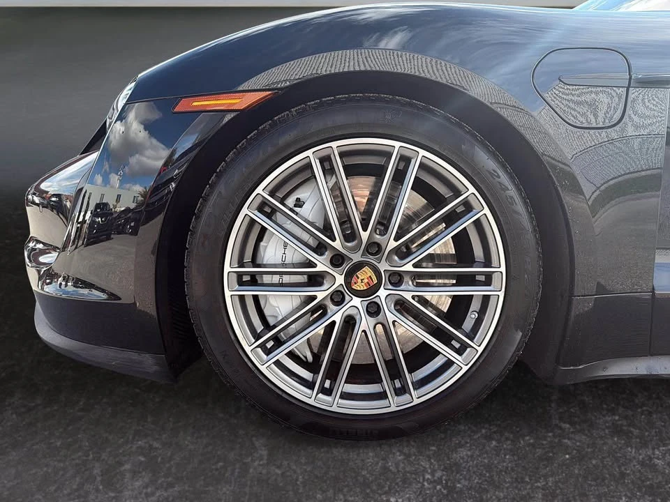 2020 Porsche Taycan 4S - Image 6 of 10