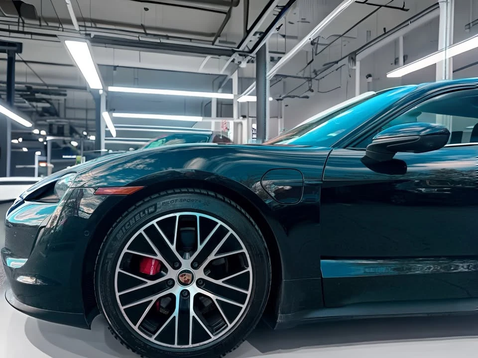 2020 Porsche Taycan 4S - Image 6 of 20