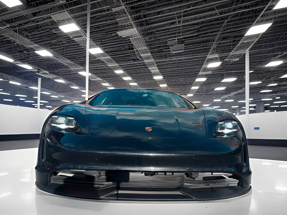 2020 Porsche Taycan 4S - Image 5 of 20