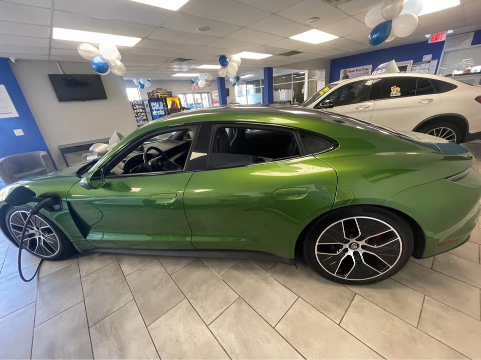 2020 Porsche Taycan 4S - Image 3 of 5