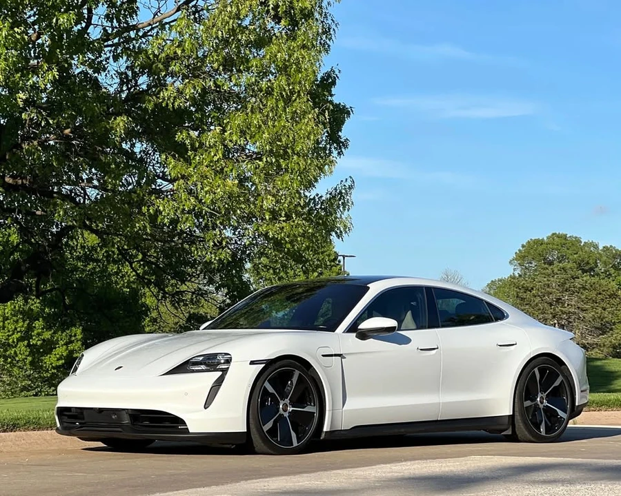 2020 Porsche Taycan 4S - Image 16 of 20