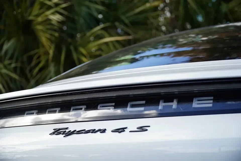 2020 Porsche Taycan 4S - Image 4 of 19