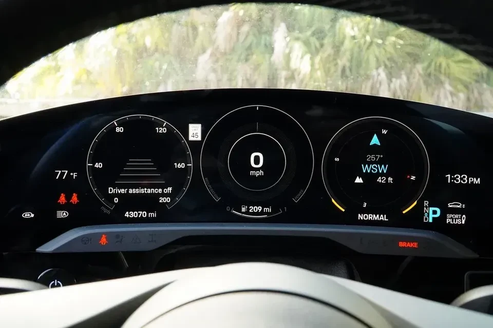 2020 Porsche Taycan 4S - Image 19 of 19