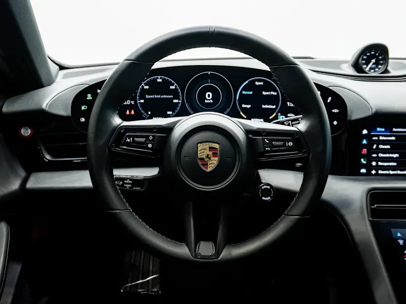 2020 Porsche Taycan 4S - Image 6 of 8