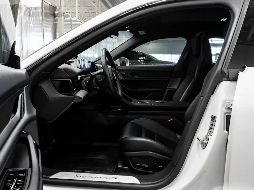 2020 Porsche Taycan 4S - Image 5 of 8