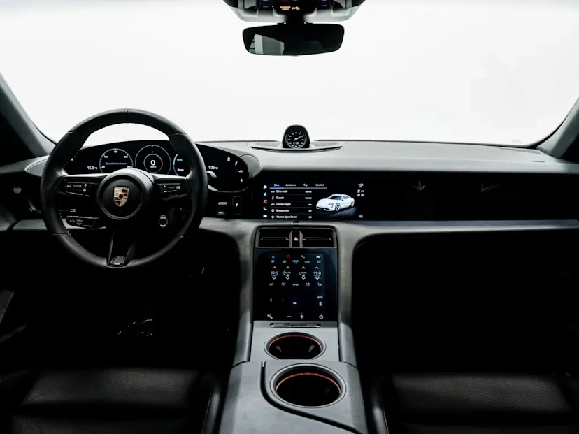 2020 Porsche Taycan 4S - Image 7 of 8