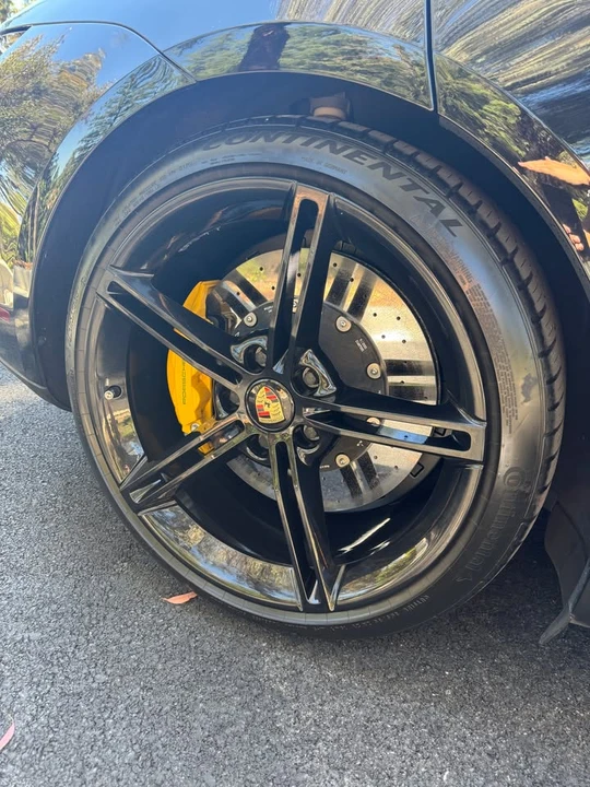 2020 Porsche Taycan 4S - Image 8 of 18