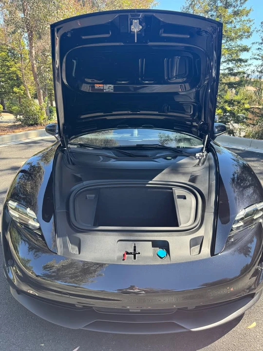 2020 Porsche Taycan 4S - Image 9 of 18