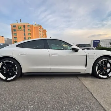 2020 Porsche Taycan 4S