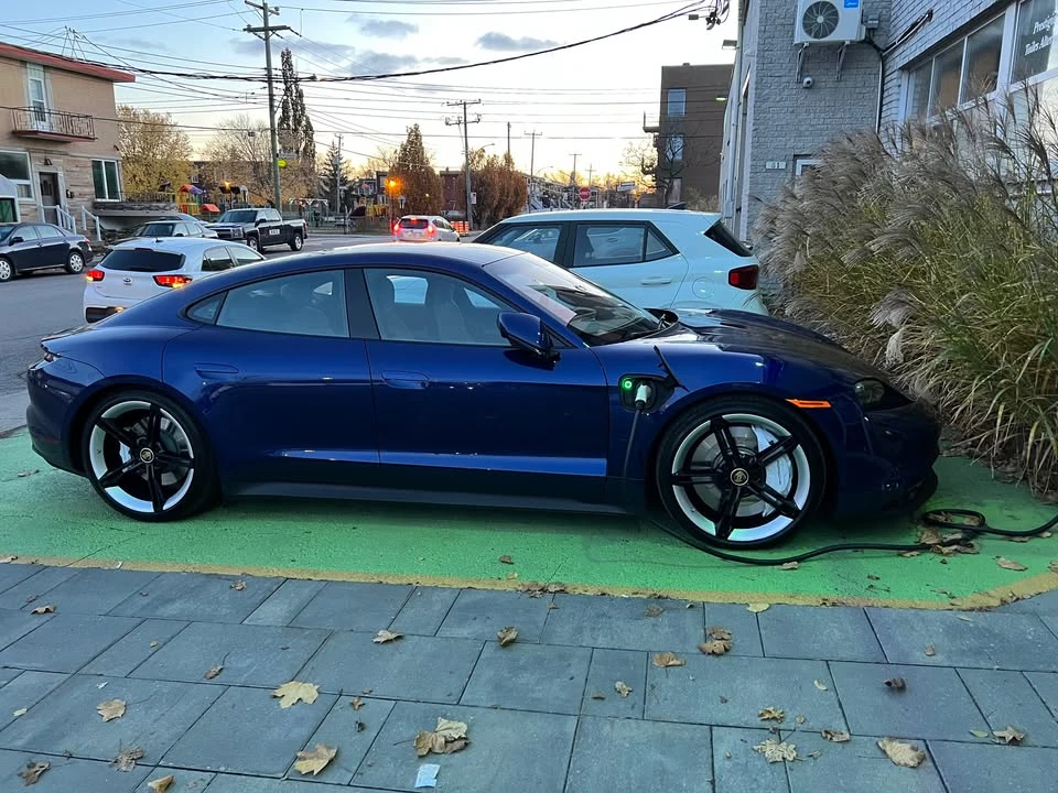 2020 Porsche Taycan 4S - Image 2 of 4