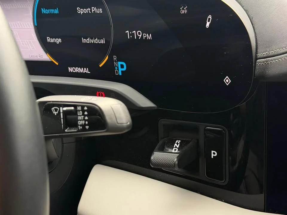 2020 Porsche Taycan 4S - Image 16 of 19