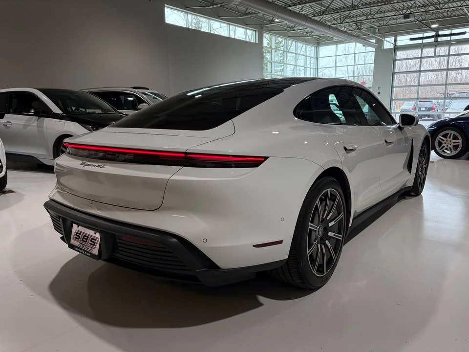 2020 Porsche Taycan 4S - Image 17 of 19