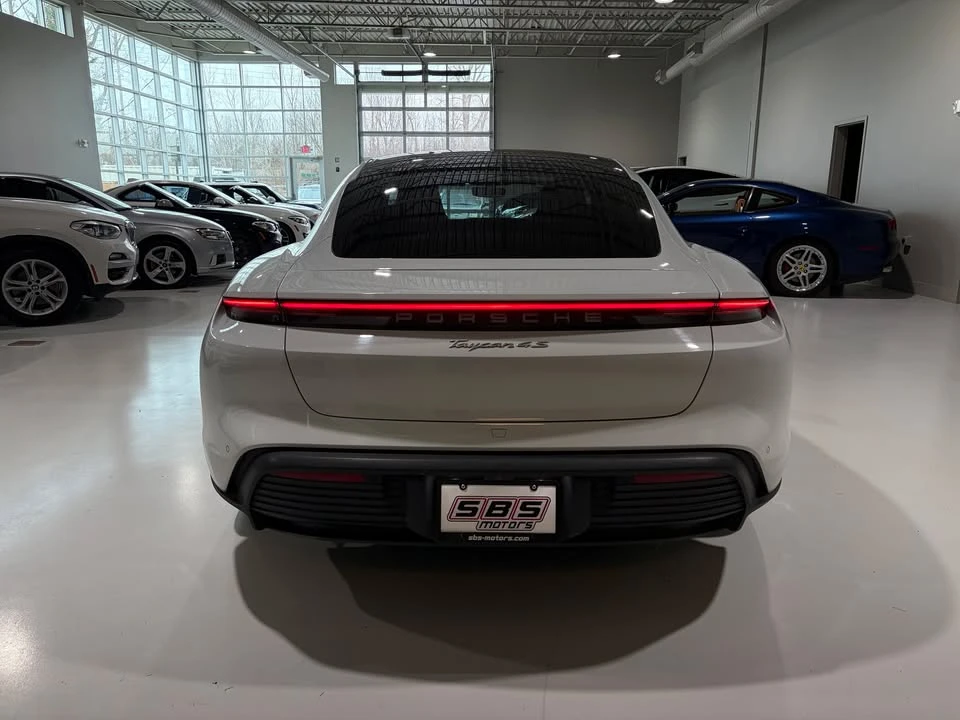 2020 Porsche Taycan 4S - Image 17 of 21