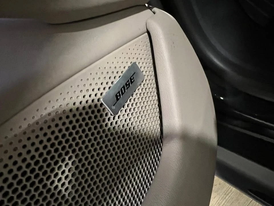 2020 Porsche Taycan 4S - Image 11 of 20