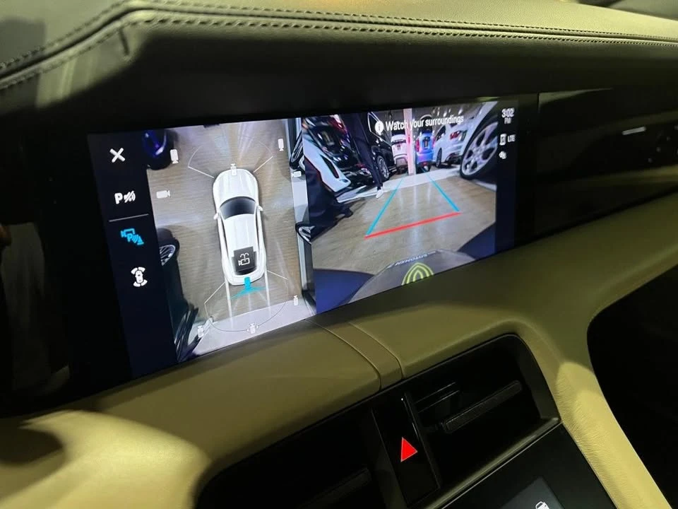 2020 Porsche Taycan 4S - Image 15 of 20