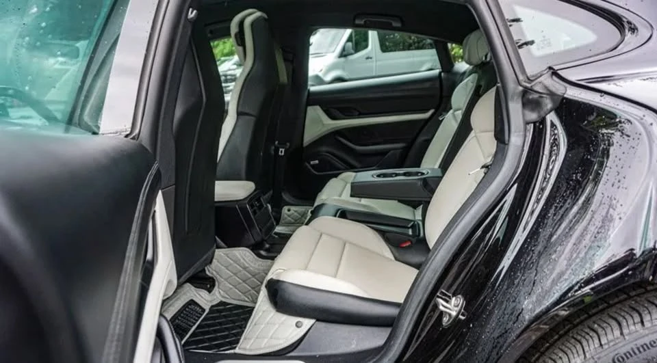 2020 Porsche Taycan 4S - Image 9 of 12