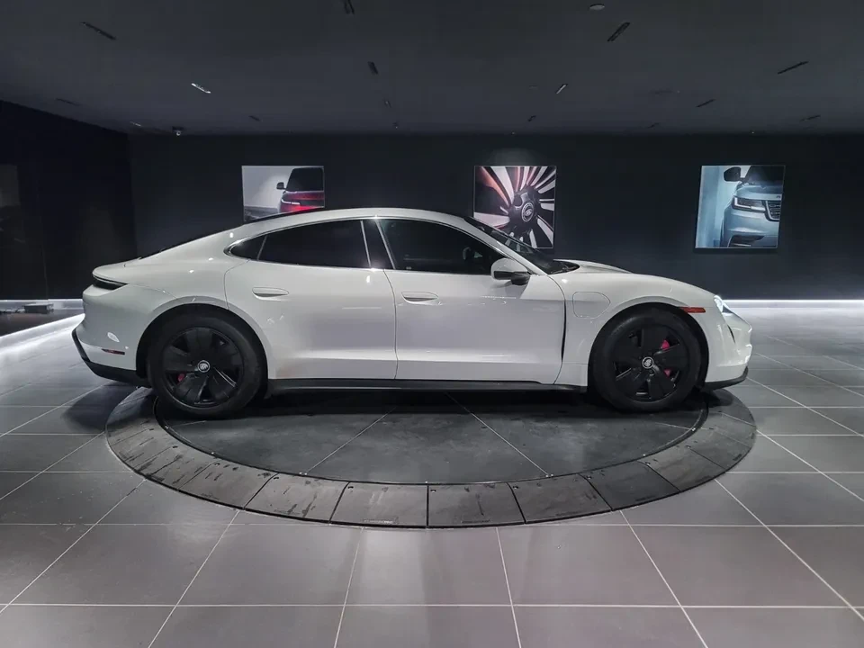 2020 Porsche Taycan 4S - Image 3 of 13