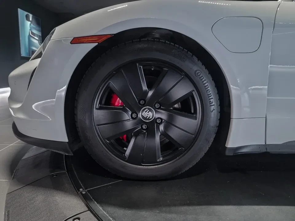 2020 Porsche Taycan 4S - Image 7 of 13