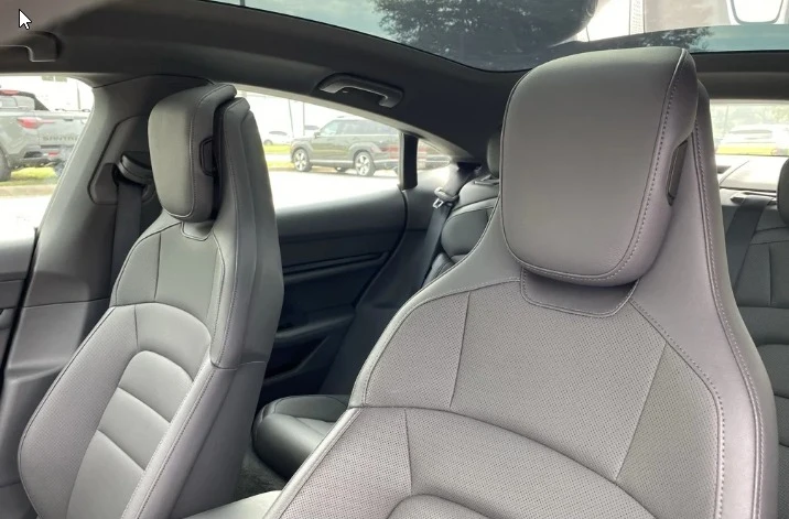 2020 Porsche Taycan 4S - Image 8 of 12