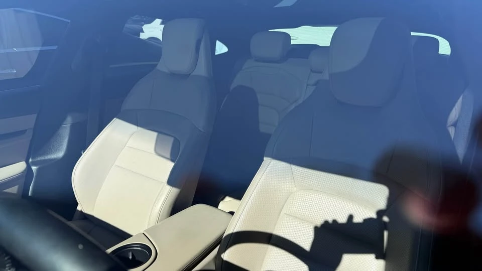 2020 Porsche Taycan Turbo - Image 4 of 8