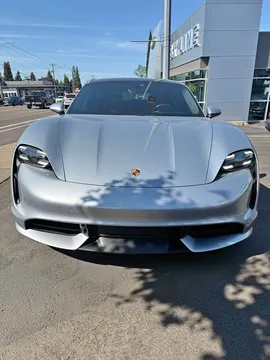2020 Porsche Taycan Turbo