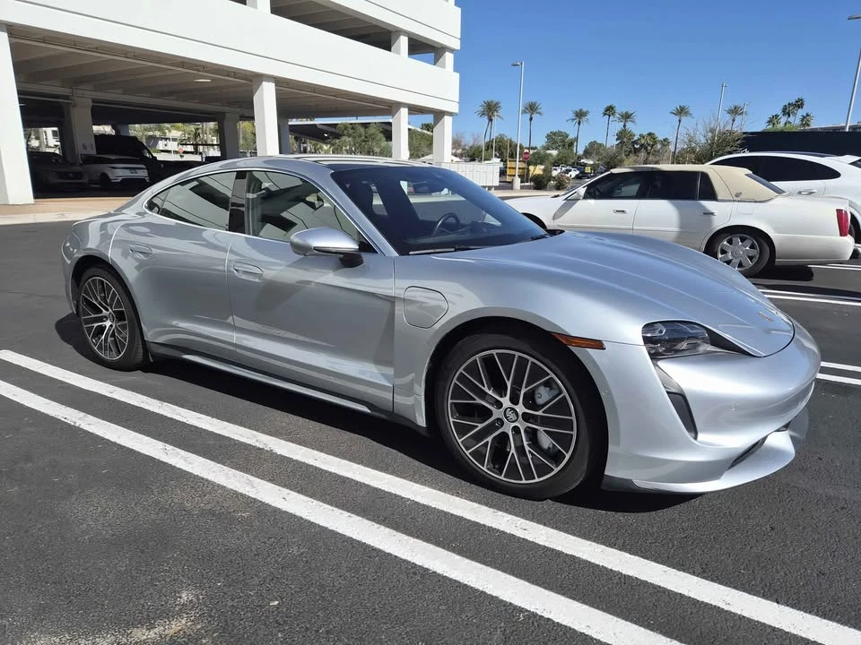 2020 Porsche Taycan Turbo - Image 4 of 9