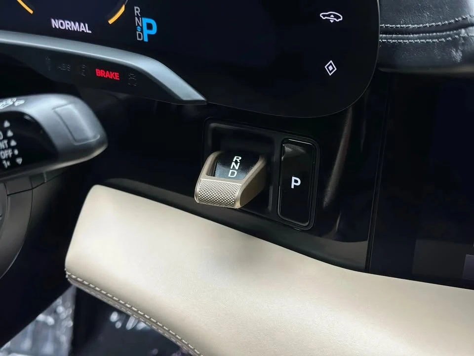 2020 Porsche Taycan - Image 10 of 19