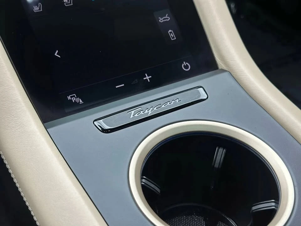 2020 Porsche Taycan - Image 8 of 19
