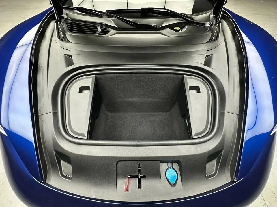 2020 Porsche Taycan - Image 12 of 19
