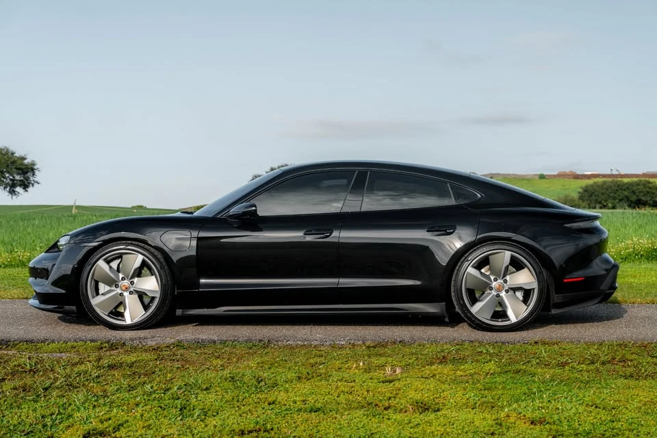 2020 Porsche Taycan Turbo - Image 3 of 20