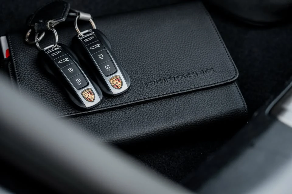 2020 Porsche Taycan Turbo - Image 11 of 20