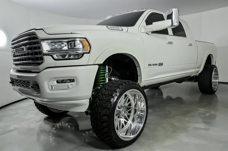 2020 Ram 2500 - Image 5 of 31