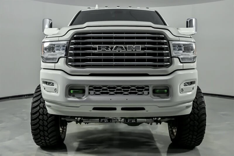 2020 Ram 2500 - Image 4 of 31