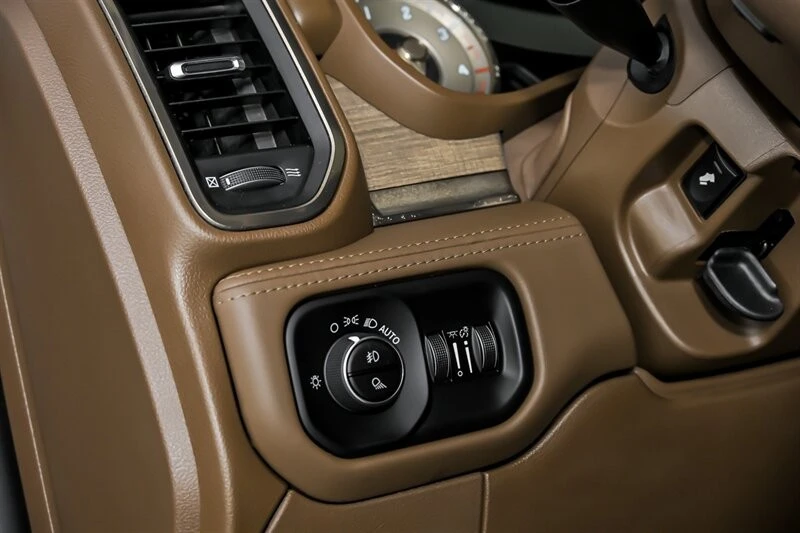 2020 Ram 2500 - Image 27 of 31