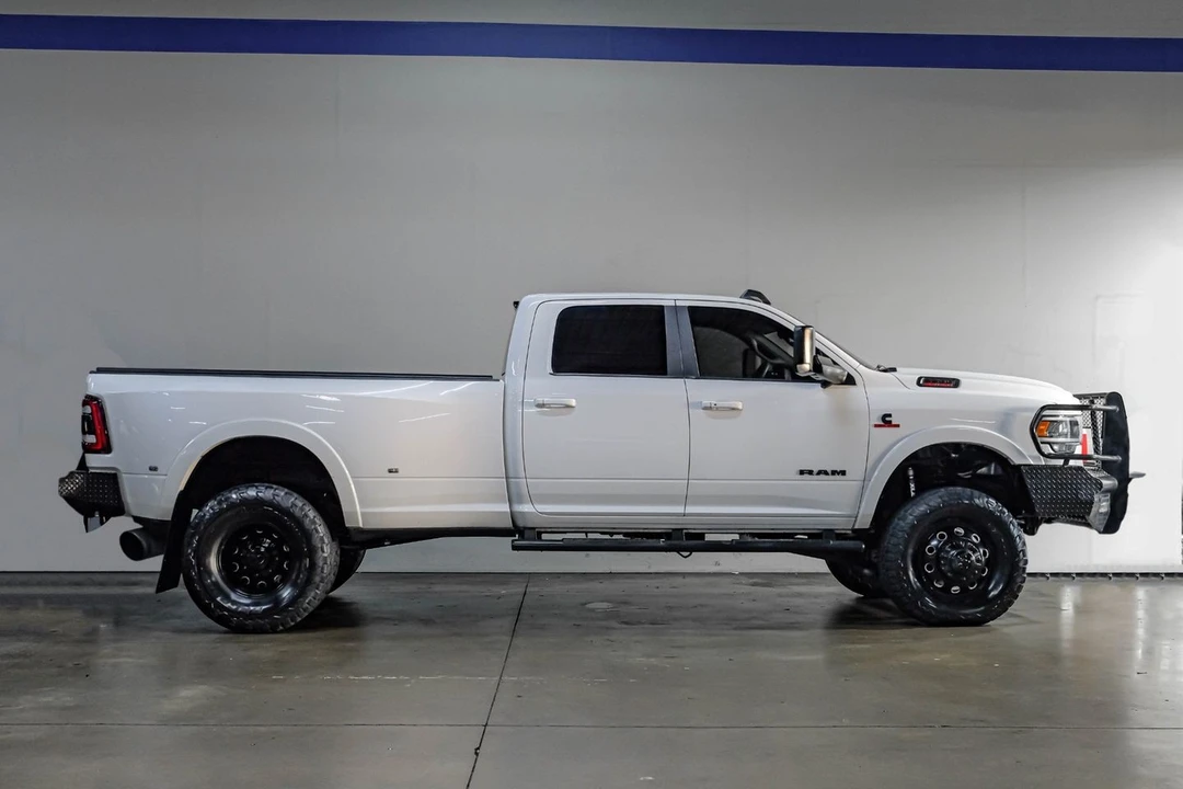 2020 Ram 3500 - Image 9 of 12