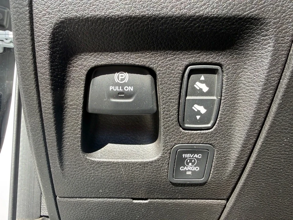 2020 Ram 1500 2nd Gen - Image 17 of 21
