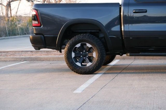 2020 Ram 1500 - Image 13 of 31
