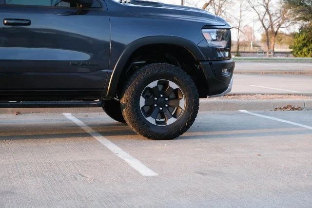 2020 Ram 1500 - Image 14 of 31