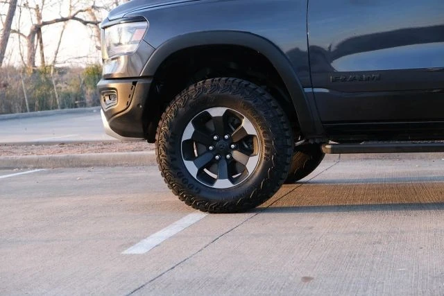 2020 Ram 1500 - Image 10 of 31