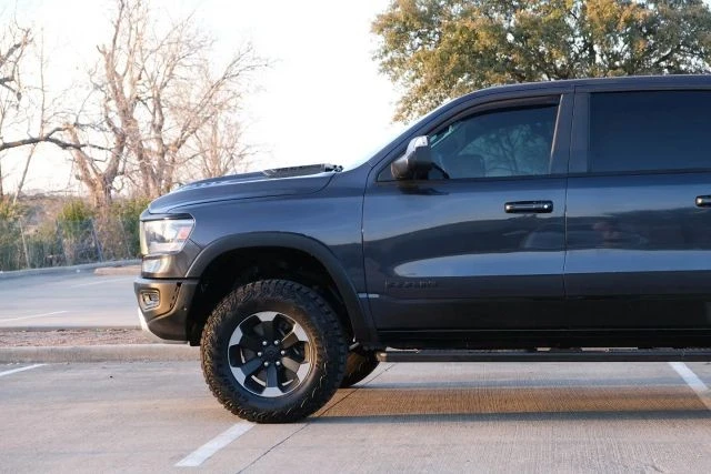 2020 Ram 1500 - Image 8 of 31