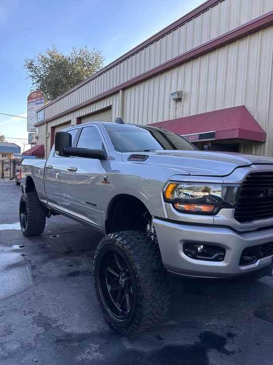 2020 Ram 2500 - Image 5 of 17