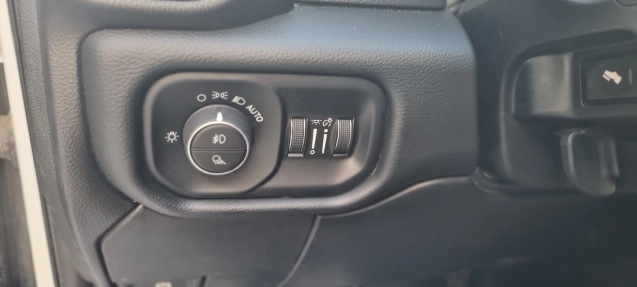 2020 Ram 2500 - Image 15 of 19