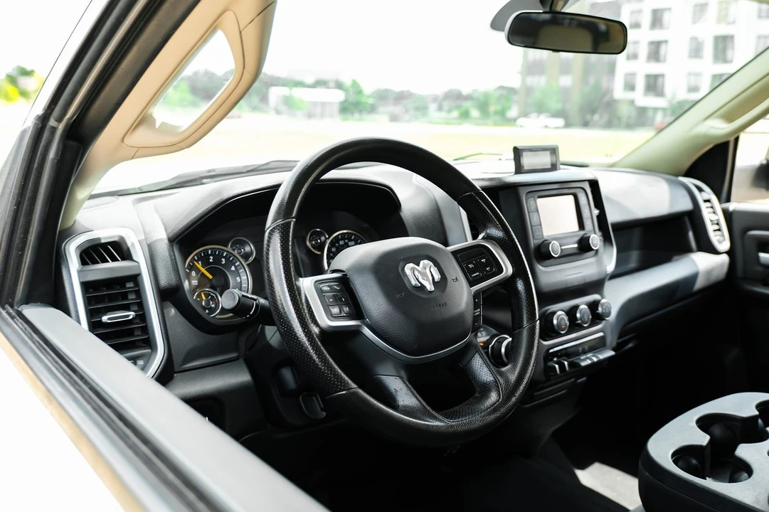2020 Ram 2500 - Image 4 of 31