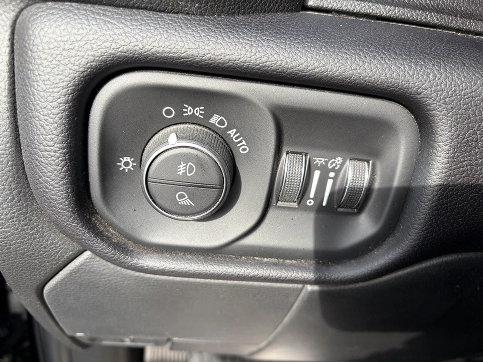 2020 Ram 2500 - Image 10 of 12