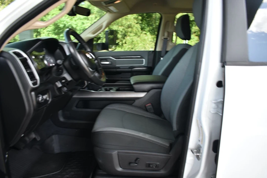 2020 Ram 2500 - Image 10 of 21