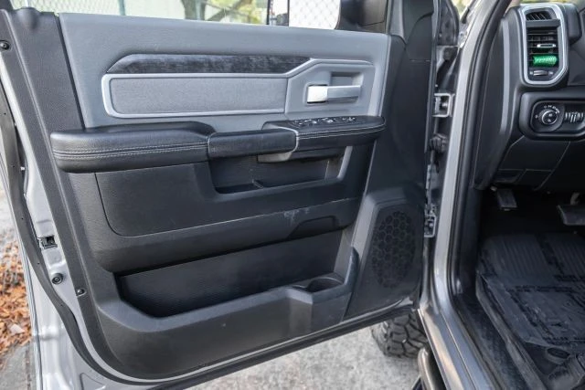 2020 Ram 2500 - Image 17 of 21